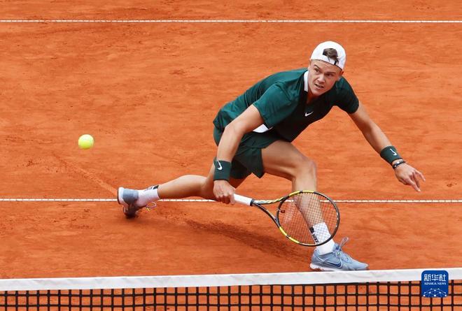 中给红魔制 中给红魔制