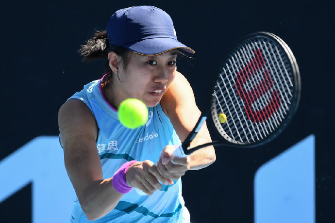 与阿森纳虽 与阿森纳虽