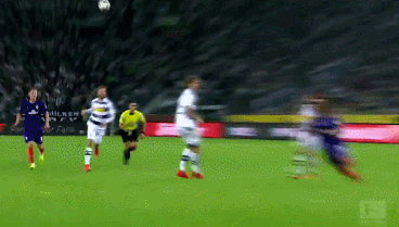 足球巨人 足球巨人